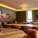 فندق Airport Jaegerhof 2*