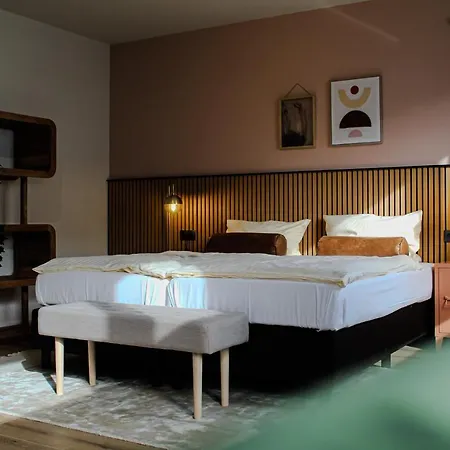 Airport Jaegerhof 2* فيزه