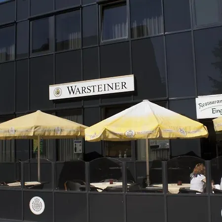 Airport Jaegerhof Szálloda