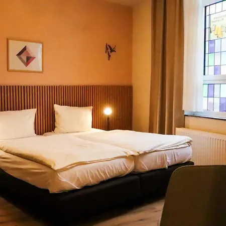 Airport Jaegerhof 2*