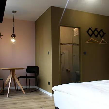 Airport Jaegerhof 2*