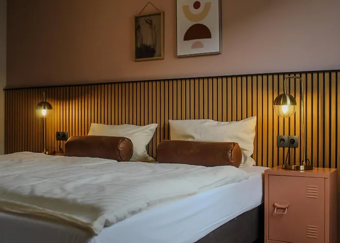 Airport Jaegerhof Hotel 2*